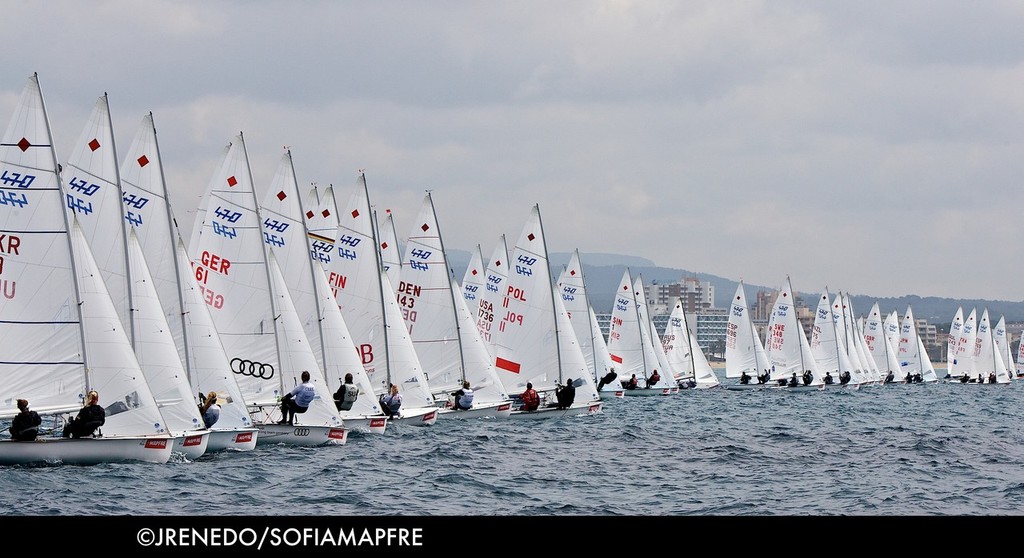 470 start - Trofeo SAR Princesa Sofía Mapfre 2012 © Jesus Renedo / Sofia Mapfre http://www.sailingstock.com